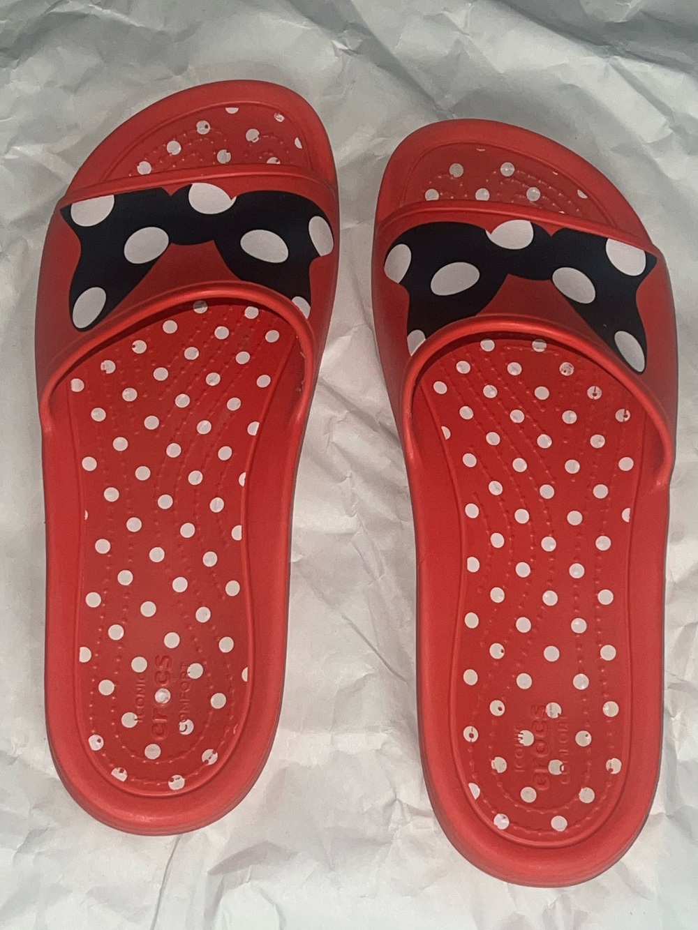 Minnie Mouse Crocs Slides size W10 (M8)